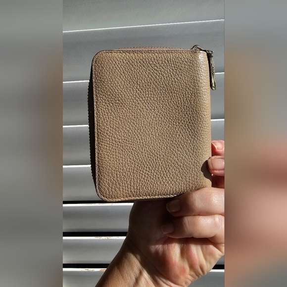 DKNY Wallet Beige Tan Leather Coin Zipper Black - Picture 3 of 7